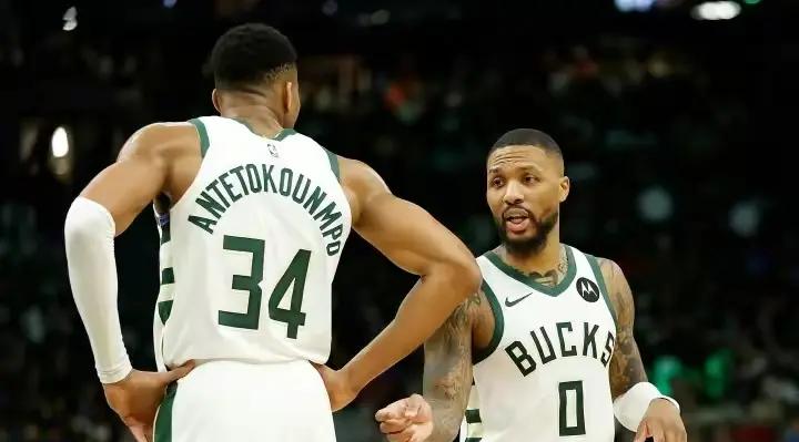 字母哥回归赛场，逆转首场状态亮眼，瑞士队观众沸腾！